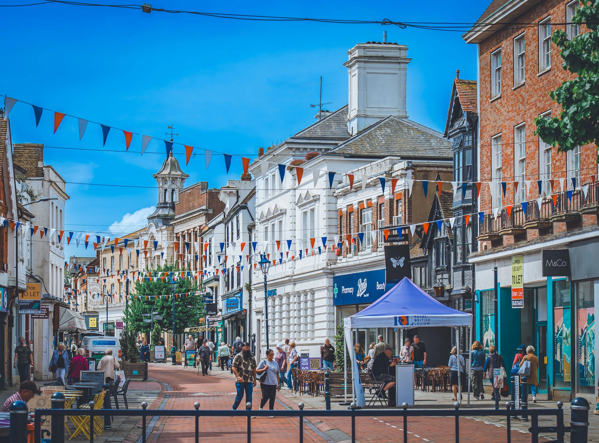 Thinking of buying or selling in Hitchin? - the property quarter estate