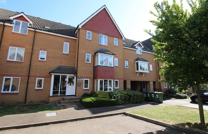 Redoubt Close, Hitchin, SG4 - the property quarter estate