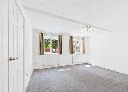 St. Annes Road, Hitchin, SG5 small Image 2 - the property quarter estate