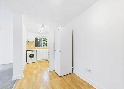 St. Annes Road, Hitchin, SG5 small Image 1 - the property quarter estate