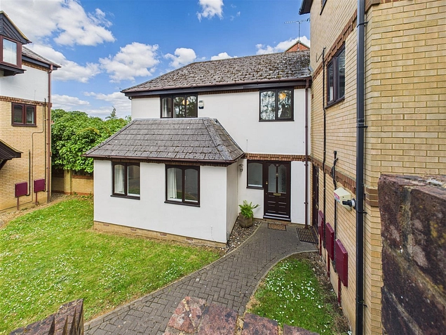 2 bedroom house for sale - St. Annes Road, Hitchin, SG5 - the property quarter estate