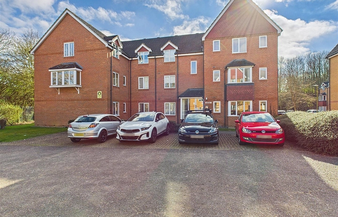 Redoubt Close, Hitchin, SG4 - the property quarter estate