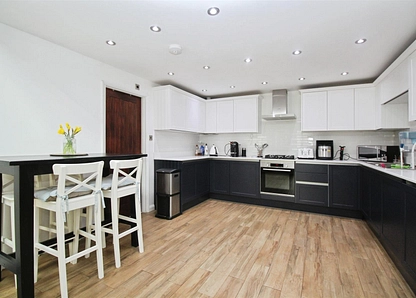 Woolgrove Road, Hitchin, Hertfordshire, SG4 small Image 1 - the property quarter estate