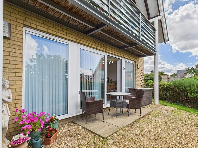 2 bedroom flat for sale - Nursery Hill, St. Andrews Place, Hitchin, SG4 - the property quarter estate