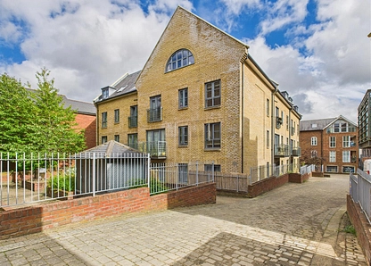 Coopers Yard, Paynes Park, Hitchin, SG5 small Image 2 - the property quarter estate