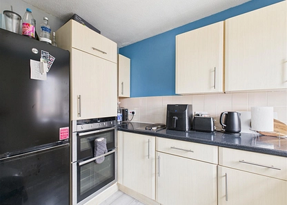 Bittern Way, Letchworth Garden City, SG6 small Image 1 - the property quarter estate