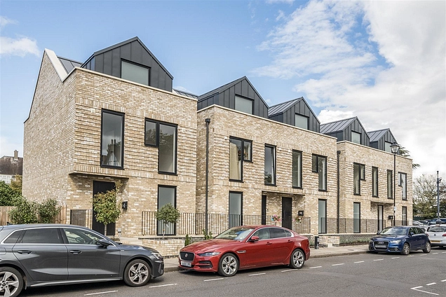 3 bedroom house for sale - Little Park Gardens, Greater London, Enfield, EN2 - the property quarter estate