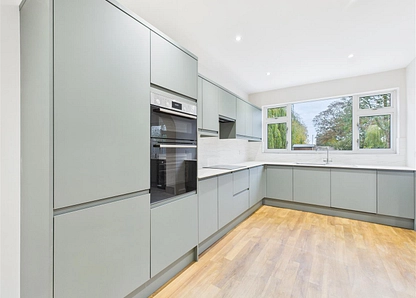 Bearton Avenue, Hitchin, Hertfordshire, SG5 small Image 2 - the property quarter estate