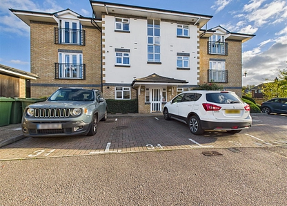 Morello Gardens, Stevenage Road, Hitchin, SG4 small Image 2 - the property quarter estate