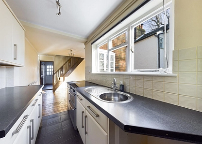 Wratten Road West, Hitchin, SG5 small Image 1 - the property quarter estate