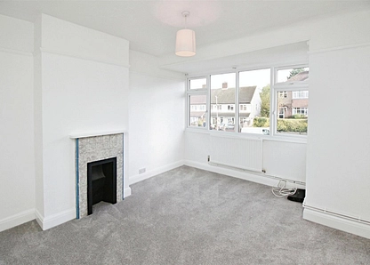 Cadwell Lane, Hitchin, SG4 small Image 2 - the property quarter estate