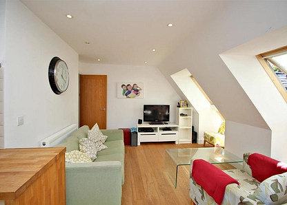 Apartment 9,  42 Bancroft, Hitchin, Hertfordshire, SG5 small Image 2 - the property quarter estate