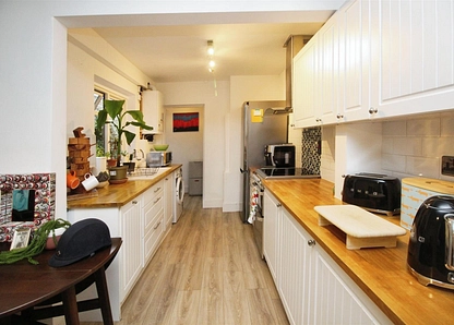 Brampton Park Road, Hitchin, Hertfordshire, SG5 small Image 1 - the property quarter estate