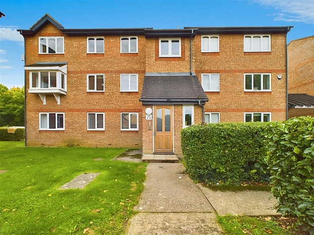 2 bedroom flat to rent - Wedgewood Road, Hitchin, Hertfordshire, SG4 - the property quarter estate