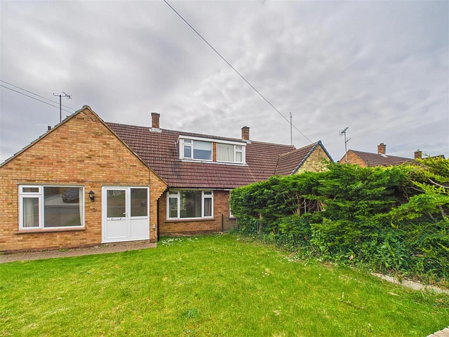 2 bedroom house to rent - Manton Road, Hitchin, Hertfordshire, SG4 - the property quarter estate