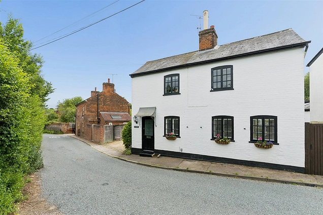 3 bedroom house for sale - 29 Charlton Road, Charlton, Hitchin, SG5 - the property quarter estate