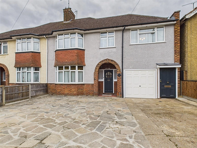 5 bedroom house to rent - Bearton Avenue, Hitchin, Hertfordshire, SG5 - the property quarter estate
