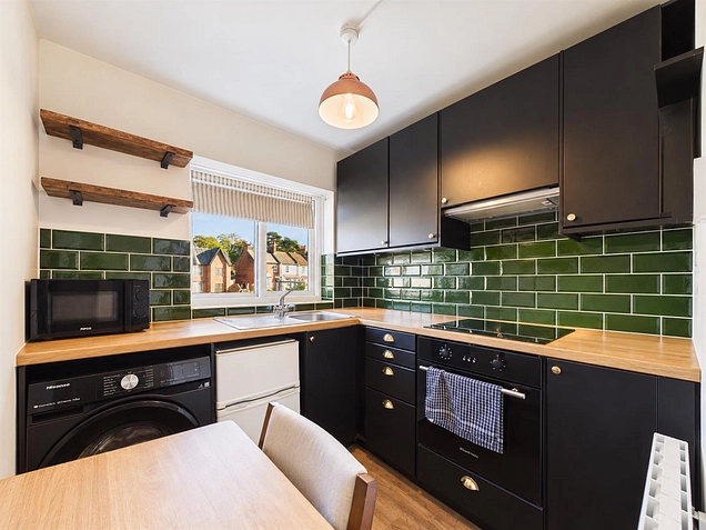 1 bedroom studio to rent - Whinbush Road, Hitchin, SG5 - the property quarter estate