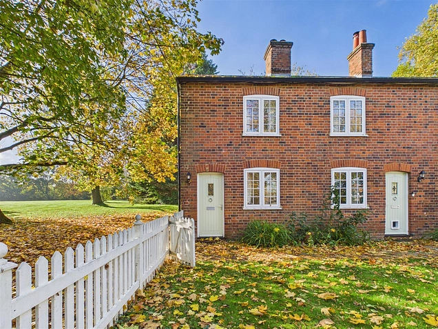 2 bedroom house to rent - Letter Box Row, Gosmore, Hitchin, Hertfordshire, SG4 - the property quarter estate