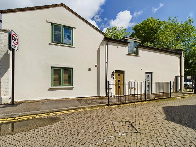 2 bedroom flat to rent - Nightingale Road, Hitchin, Hertfordshire, SG5 - the property quarter estate